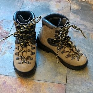 sportiva fire boots